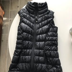 NWOT Athleta Downalicious Quilted Puffer Vest